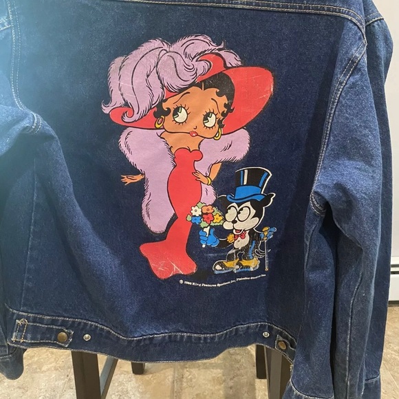 Vintage 1985 Betty Boop Denim Jacket Size Medium - Picture 2 of 12